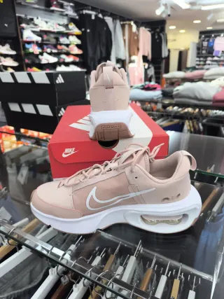 Nike Air Max Intflix Mujer Rosa/Blanco