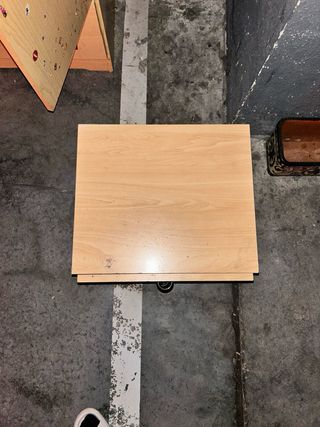 Cajonera de madera con ruedas