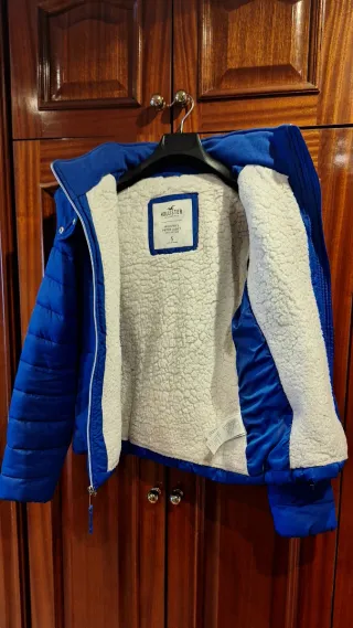 Chaqueta Hollister acolchada azul Talla S