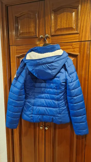 Chaqueta Hollister acolchada azul Talla S
