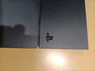 PS4 500GB Nero + Cavi + Controller + Giochi