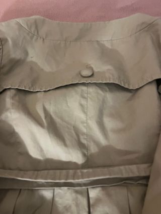 Gabardina entallada beige