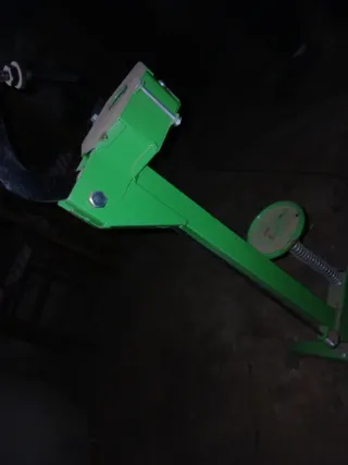 Despalilladora, Prensa y Corchadora de Uva