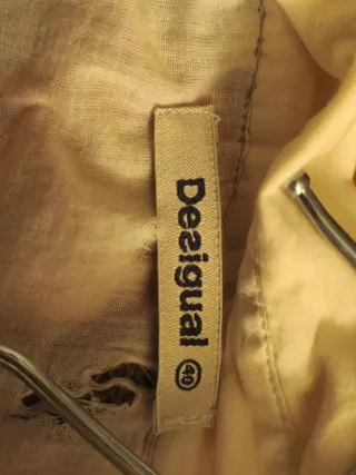 Camisa blanca con detalles crochet