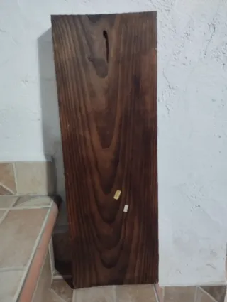 Dos cuadros decorativos de madera