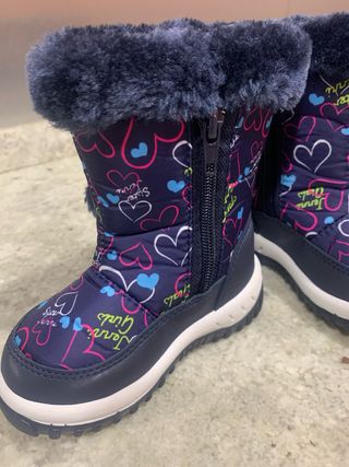 Botas Nieve Niña Talla 23 Corazones