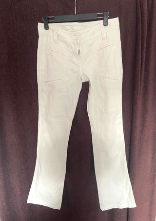 Pantalones blancos de mujer