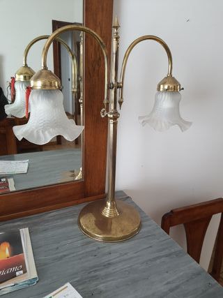 Lampada da tavolo 2 luci stile antico