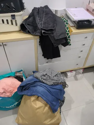 Confezione di abbigliamento da donna