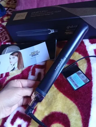 Plancha GHD Platinum Negra y Dorada