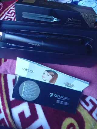 Plancha GHD Platinum Negra y Dorada