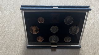 Caja Royal Mint Inglaterra Isabel II 1984