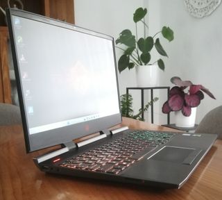 Portátil Omen i7 4 a 32GB GTX 1050Ti