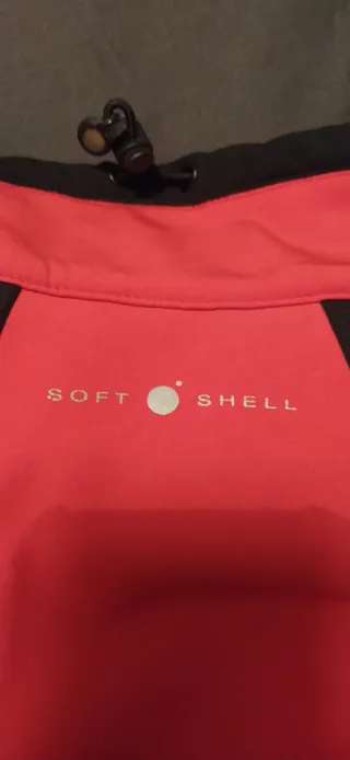 Chaqueta Trangoworld Roja y Negra