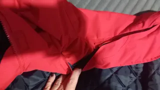 Chaqueta impermeable mujer roja