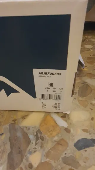 Botas Roxy Negras y Blancas