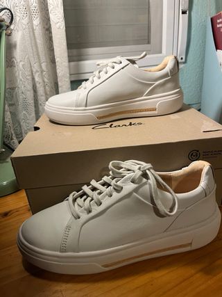 Zapatillas Clarks Blancas Piel