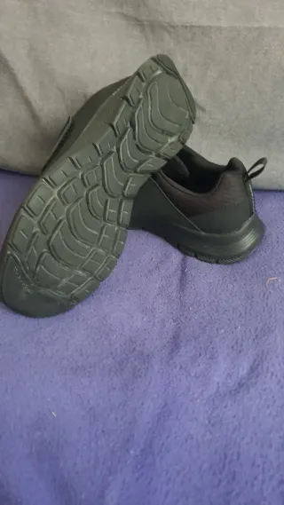 Zapatillas Skechers Negras