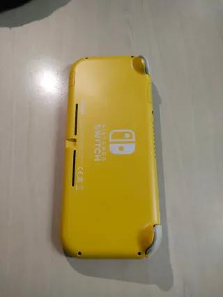 Nintendo Switch Lite Amarilla