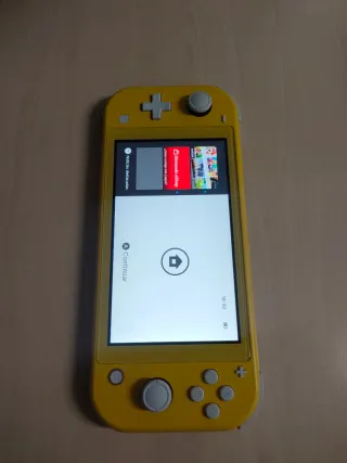 Nintendo Switch Lite Amarilla