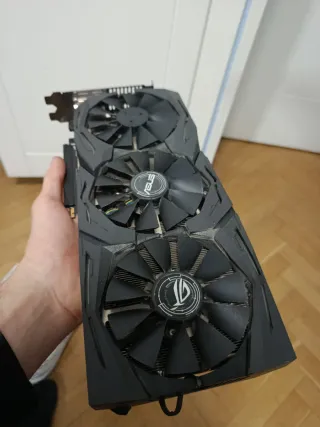 Scheda Grafica Asus ROG Strix RX 480