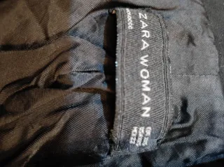 Blazer Zara Nero con Spalla Lucida