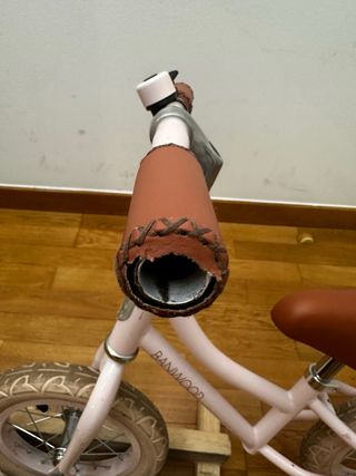 Bici de equilibrio Banwood rosa