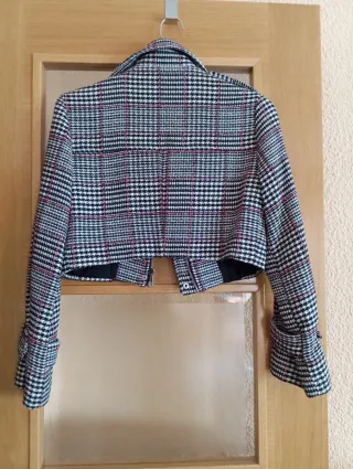 Chaqueta crop top cuadros