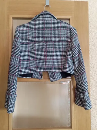 Chaqueta crop top cuadros