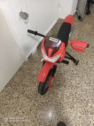 Moto Eléctrica Infantil Roja