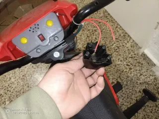 Moto Eléctrica Infantil Roja