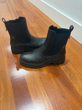 Botines Xti Negros Talla 40