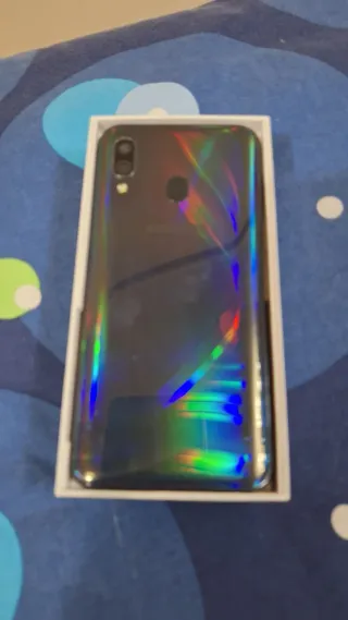 Samsung Galaxy A40 in Scatola Originale
