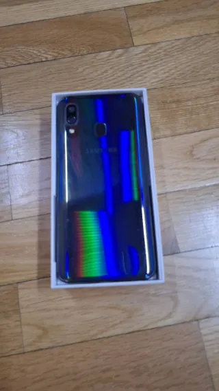 Samsung Galaxy A40 in Scatola Originale
