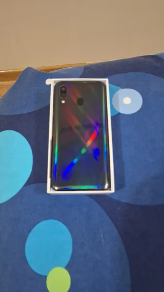 Samsung Galaxy A40 in Scatola Originale