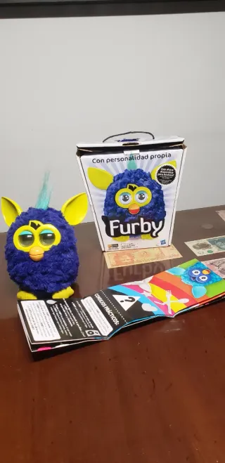 Furby Azul con Caja y Manual