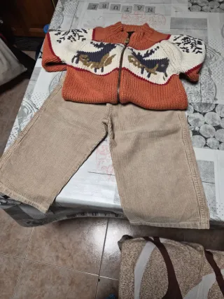 Conjunto Timberland: Chaqueta y Pantalón 18 meses