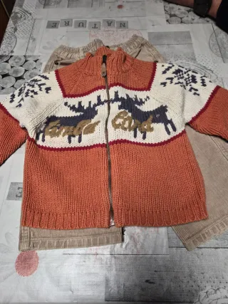 Conjunto Timberland: Chaqueta y Pantalón 18 meses