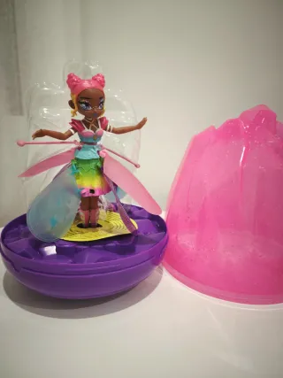 Muñeca Voladora Ada