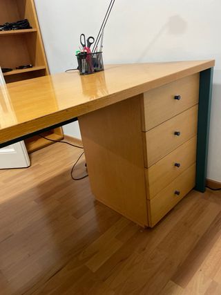 Mesa escritorio madera y metal