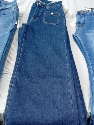 Pantalón vaquero mujer ancho