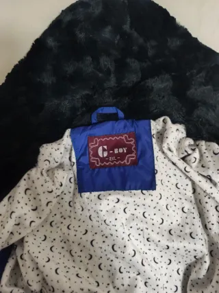 Chaqueta pelo sintético negra(talla pequeña como u