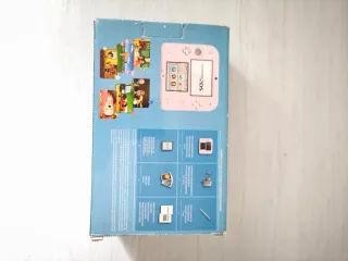 Nintendo 2DS Rosa Tomodachi Life