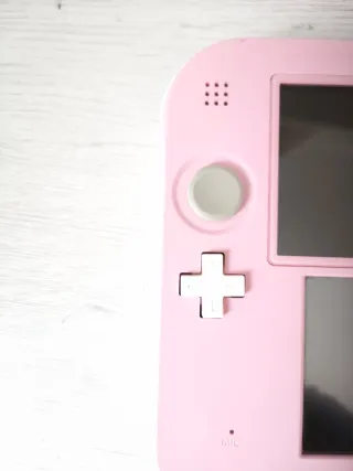 Nintendo 2DS Rosa Tomodachi Life