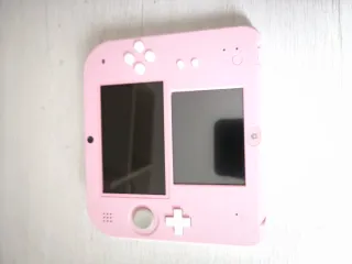 Nintendo 2DS Rosa Tomodachi Life