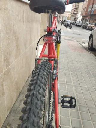 Bicicleta BH Roja Montaña