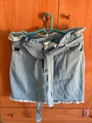 Falda vaquera mujer con cinturón