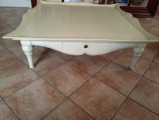 Mesa de centro beige