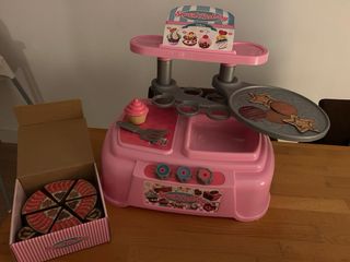 Cocinita de pastelería rosa