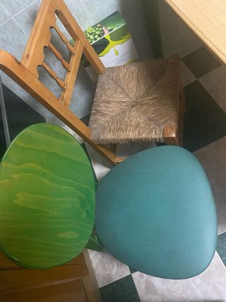 Mesa de cocina y sillas